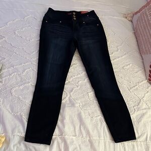 Guess Women’s Black Skinny Jeans